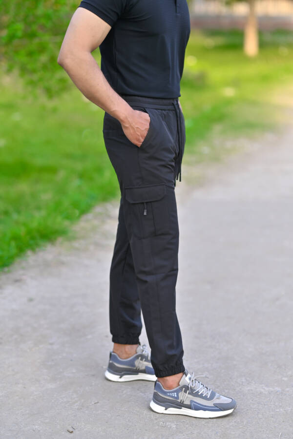 Premium Terry Cargo Imported Trousers 💯 - Image 2